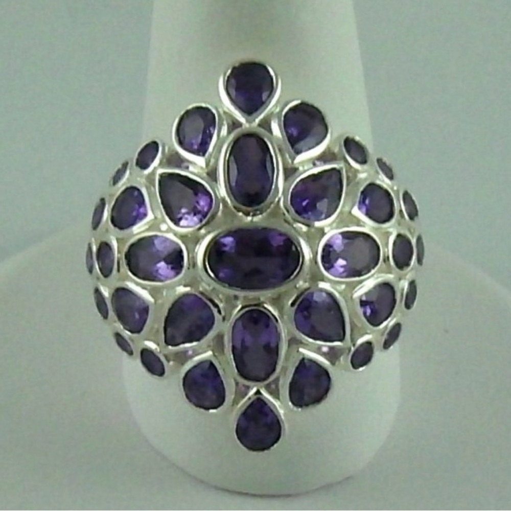 💜NWT💜 3.3ct Pear, Oval & Round Amethyst Sterling Silver Cluster Ring 7